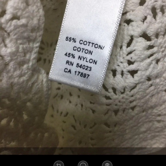 Two Banana Republic Knitted/Crochet Tops - Picture 5 of 12